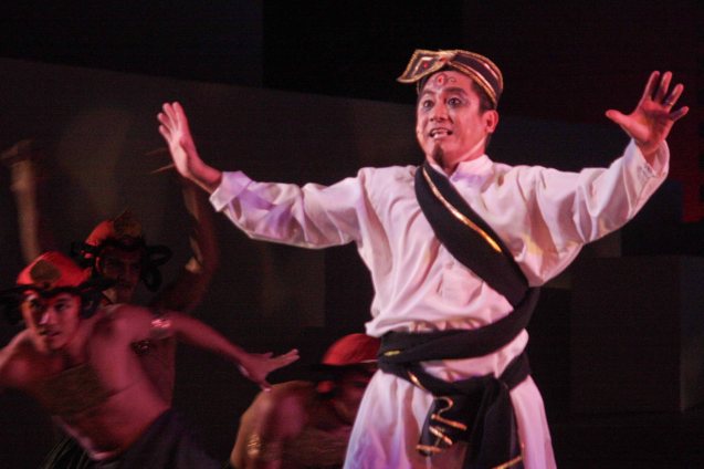 Robert Seña is Ravana in Ballet Phil.’s RAMAHARI. It runs from Nov 30- December 9, 2012 at the CCP. Photo by Jude Bautista.