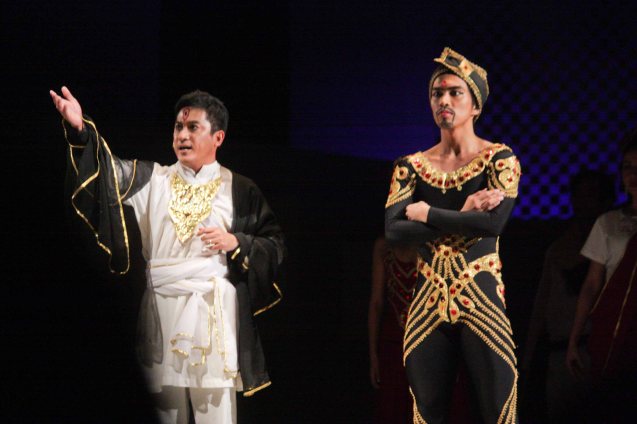 From left: the two Ravanas from left: Robert Seña and Richardson Yadao. RAMAHARI runs from Nov 30-December 9, 2012 at the CCP. Photo by Jude Bautista.
